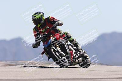 media/Oct-13-2025-Moto Forza (Mon) [[a66d839500]]/3-B Group/Session 4 (Turn 9)/